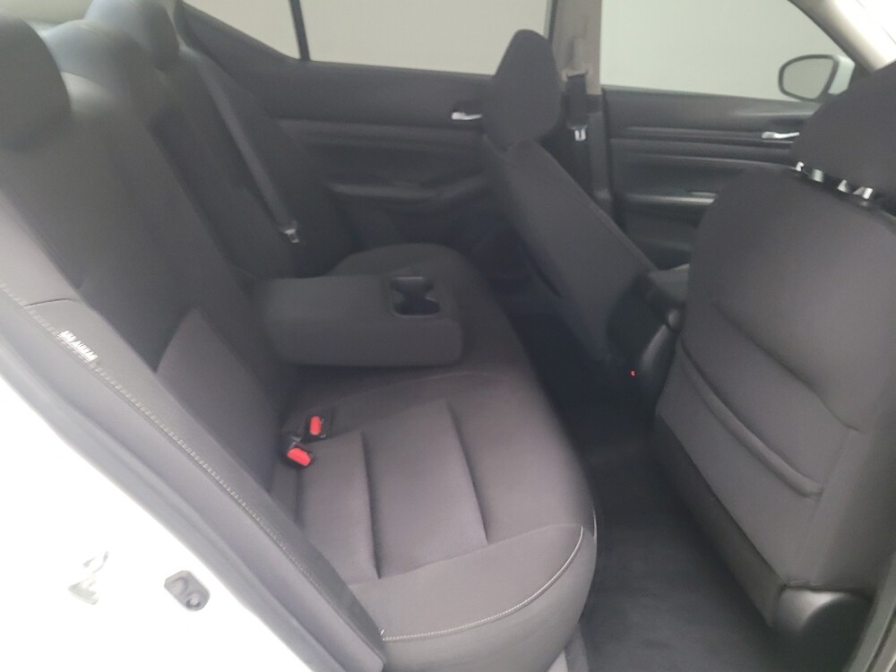 2019 Nissan Altima in Montclair, CA 91763 - 18122941 19