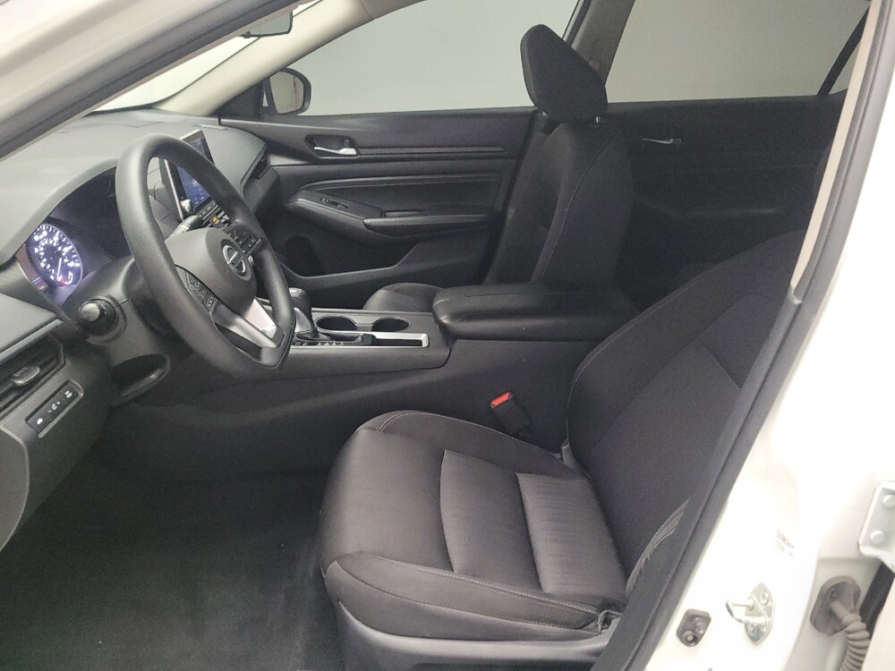 2019 Nissan Altima in Montclair, CA 91763 - 18122941 17