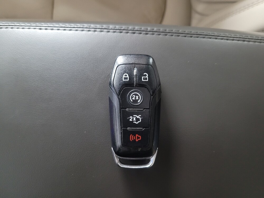 2017 Lincoln MKX in Union City, GA 30291 - 18122944 32