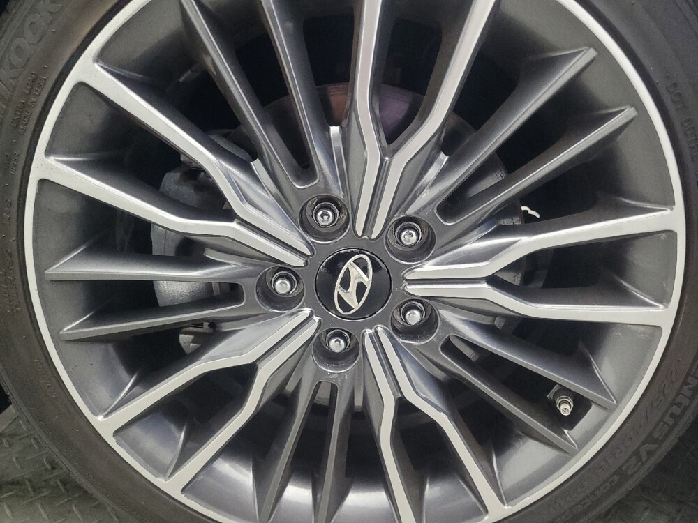 2018 Hyundai Elantra in Macon, GA 31210 - 18122948 31