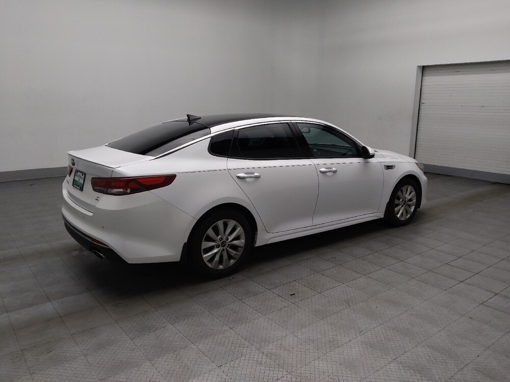 2018 Kia Optima in Conyers, GA 30094 - 18122951 10