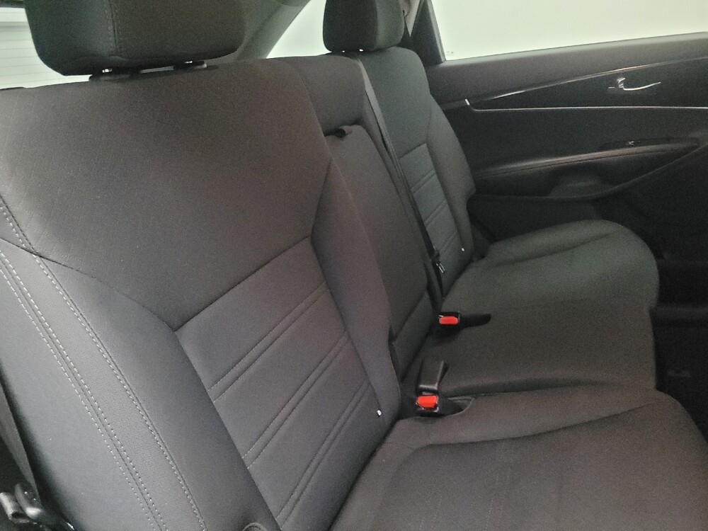 2020 Kia Sorento in Jackson, MS 39211 - 18122956 19