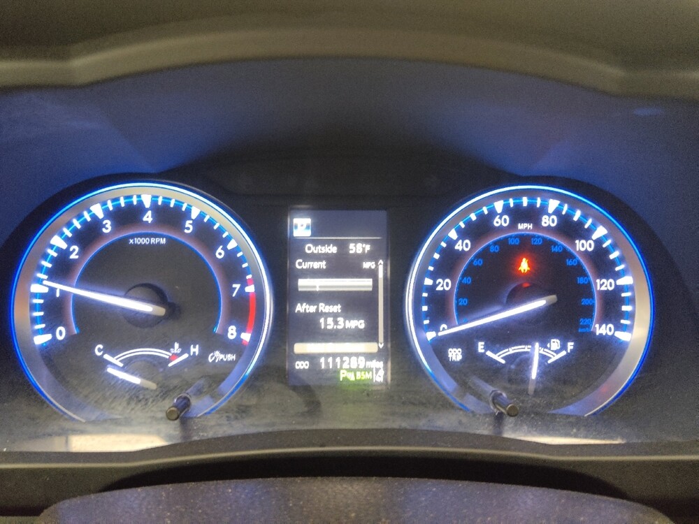 2018 Toyota Highlander in Wichita, KS 67207 - 18122970 23