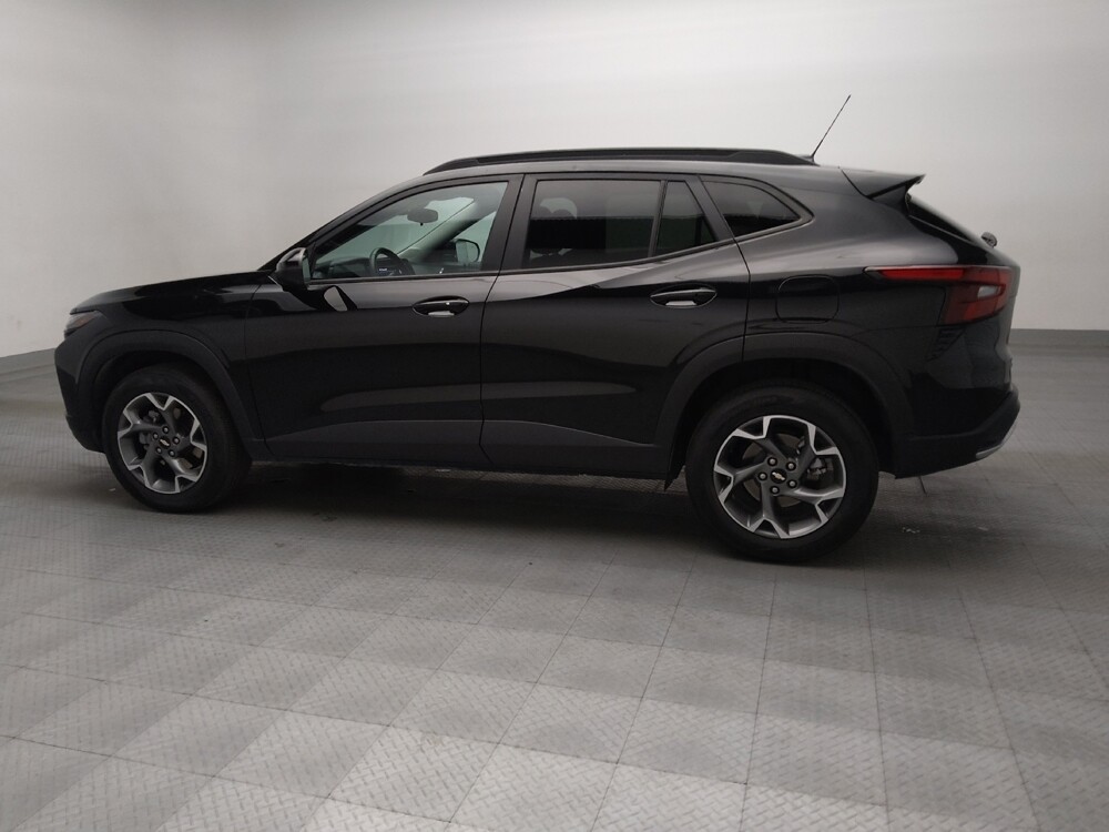 2024 Chevrolet Trax in Fort Worth, TX 76116 - 18122978 3