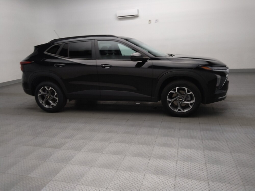 2024 Chevrolet Trax in Fort Worth, TX 76116 - 18122978 11
