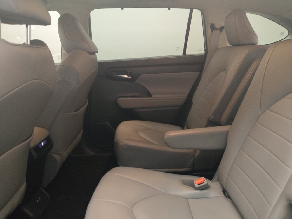 2021 Toyota Highlander in El Paso, TX 79907 - 18122979 18