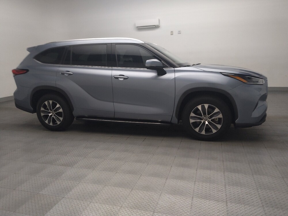 2021 Toyota Highlander in El Paso, TX 79907 - 18122979 11