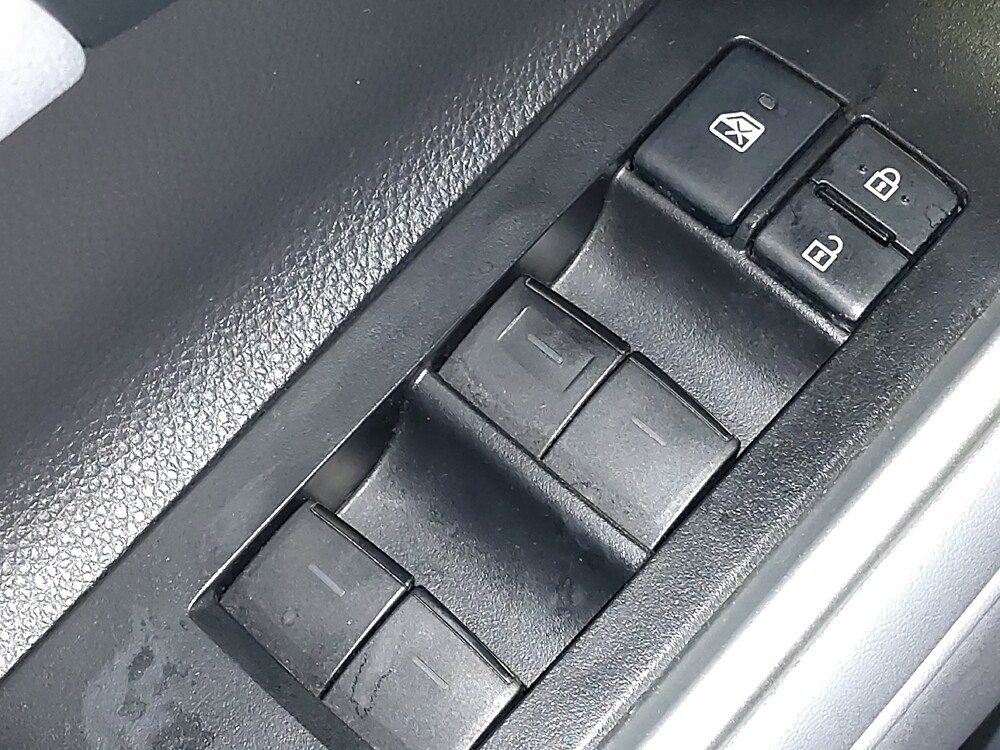 2021 Toyota Highlander in El Paso, TX 79907 - 18122979 27