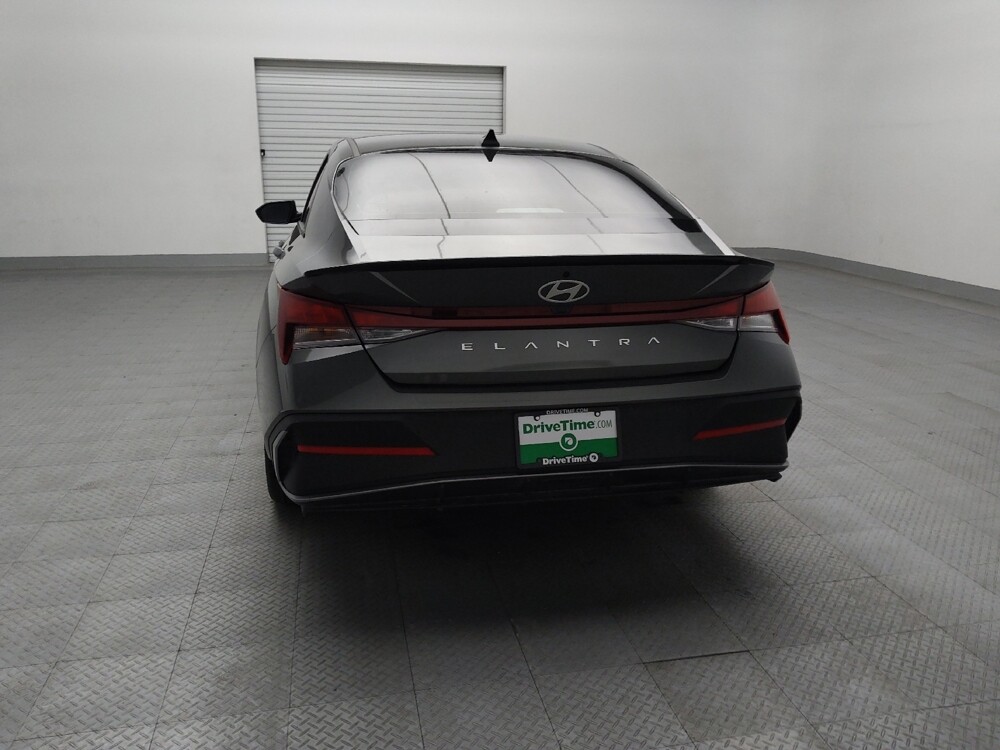 2025 Hyundai Elantra in Plano, TX 75074 - 18122982 6