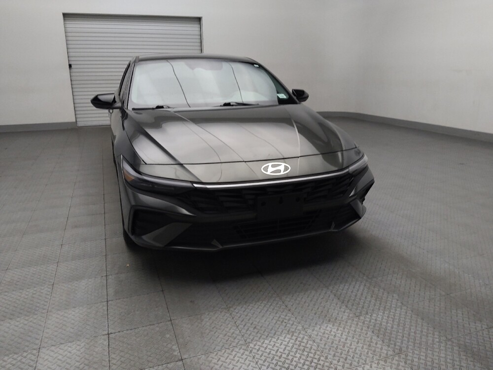 2025 Hyundai Elantra in Plano, TX 75074 - 18122982 14