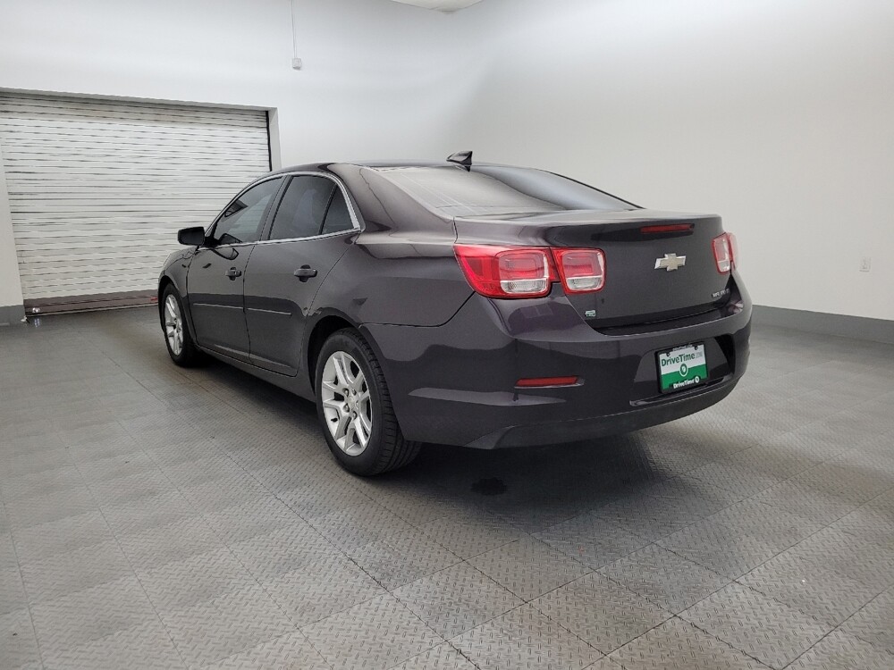 2015 Chevrolet Malibu in Glendale, AZ 85301 - 18122987 5