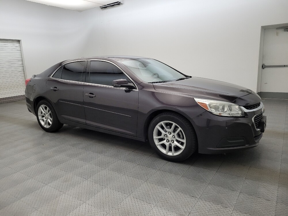 2015 Chevrolet Malibu in Glendale, AZ 85301 - 18122987 11