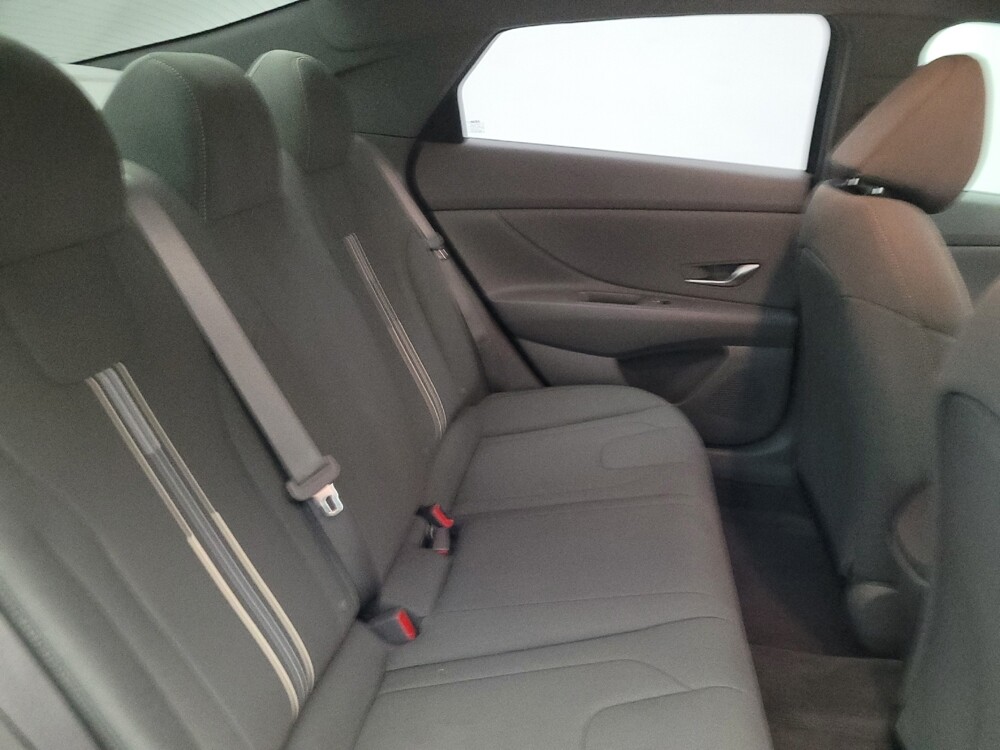 2023 Hyundai Elantra in Glendale, AZ 85301 - 18122989 19