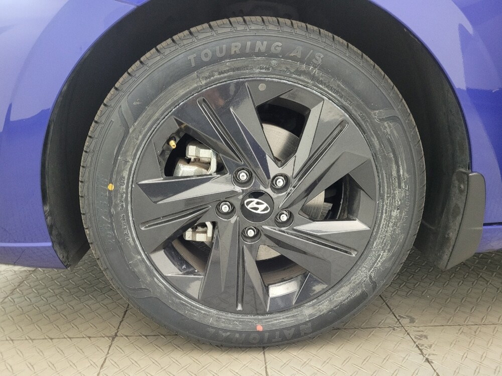 2023 Hyundai Elantra in Glendale, AZ 85301 - 18122989 31