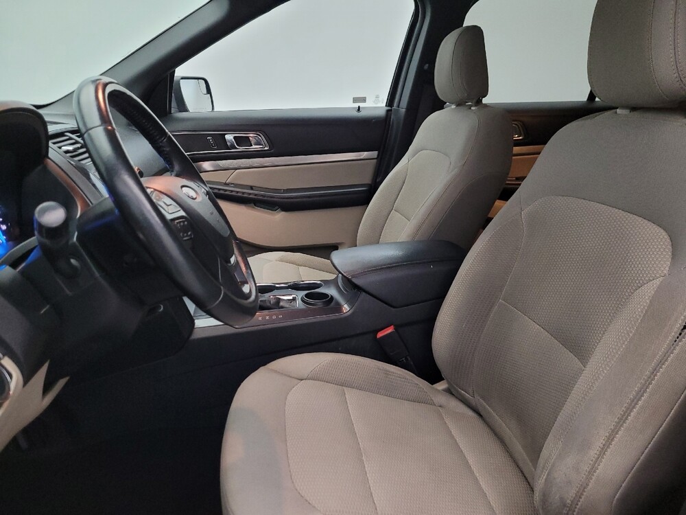 2018 Ford Explorer in Mesa, AZ 85210 - 18122990 17