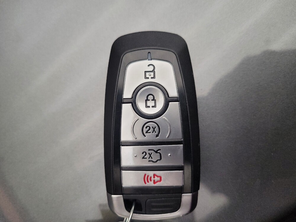 2021 Lincoln Corsair in Riverside, CA 92504 - 18122996 32