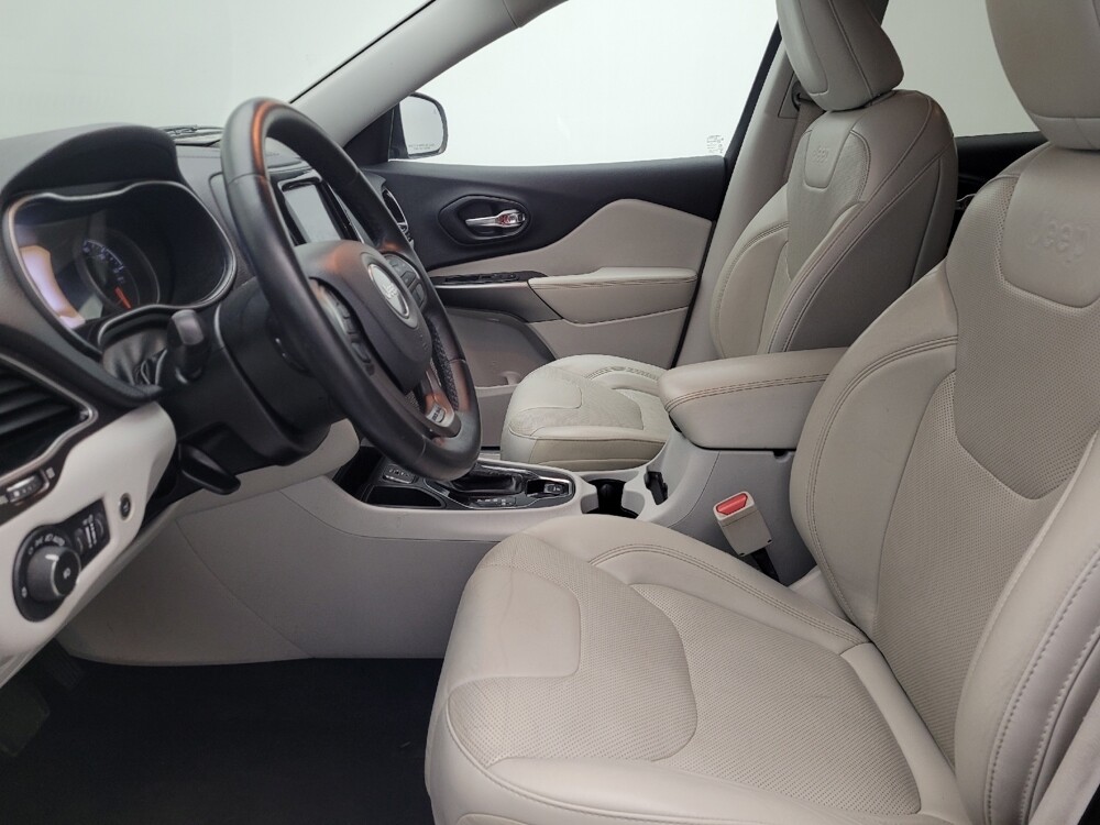 2019 Jeep Cherokee in Gainesville, FL 32609 - 18122998 17