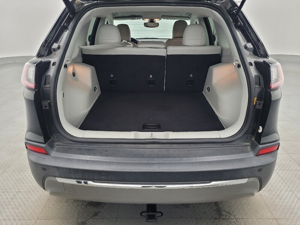 2019 Jeep Cherokee in Gainesville, FL 32609 - 18122998 29