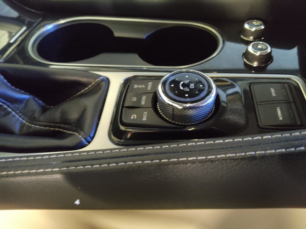 2016 Nissan Maxima in Tampa, FL 33619 - 18123000 26