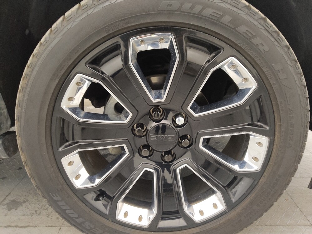 2018 GMC Yukon XL in Lakeland, FL 33815 - 18123003 31