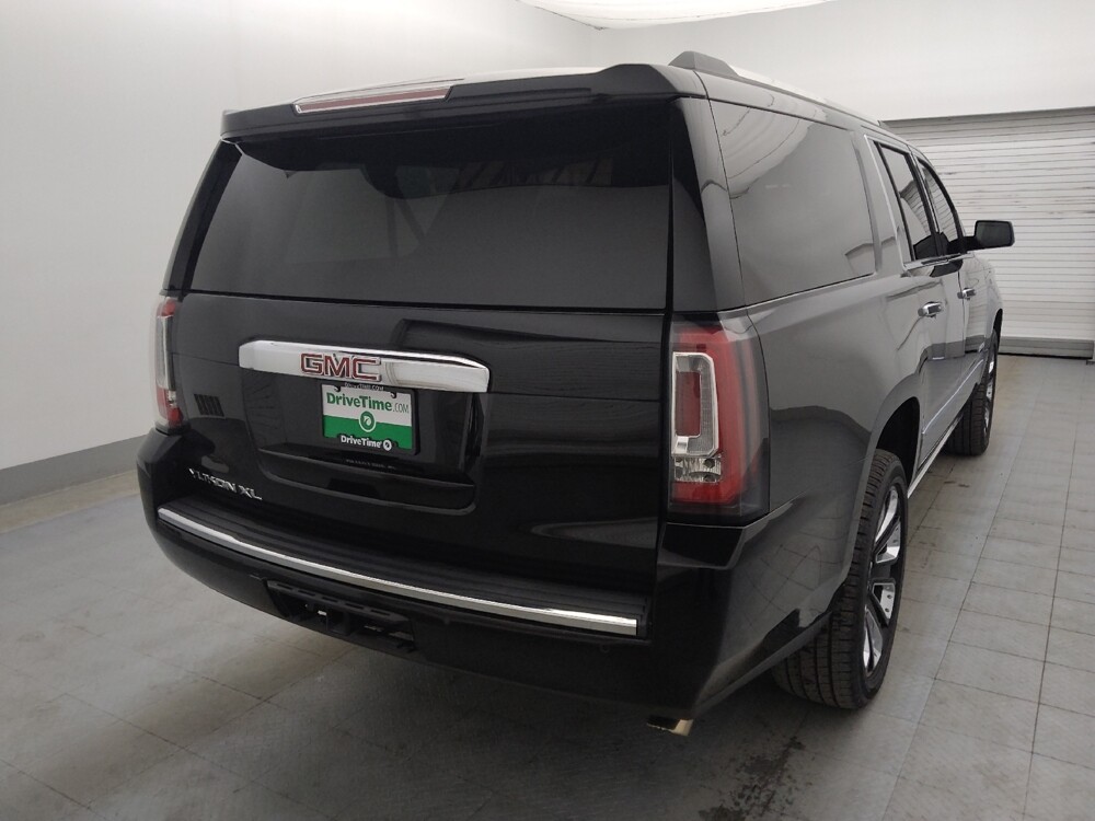 2018 GMC Yukon XL in Lakeland, FL 33815 - 18123003 9