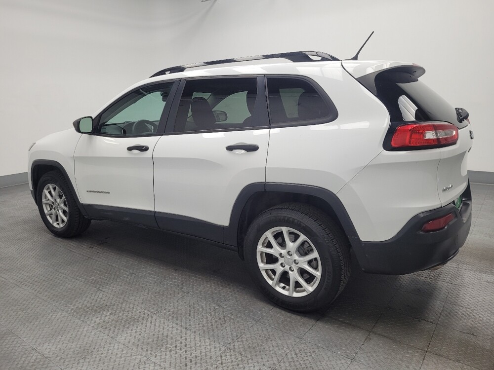 2016 Jeep Cherokee in Reno, NV 89502 - 18123012 3