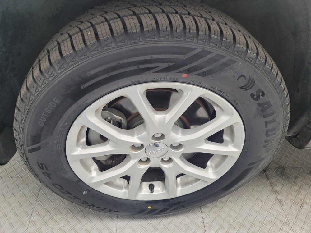 2016 Jeep Cherokee in Reno, NV 89502 - 18123012 31