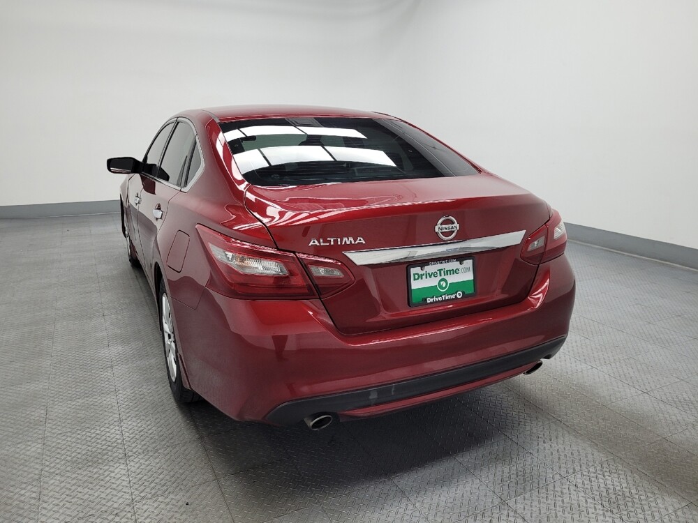 2018 Nissan Altima in Las Vegas, NV 89102 - 18123017 5