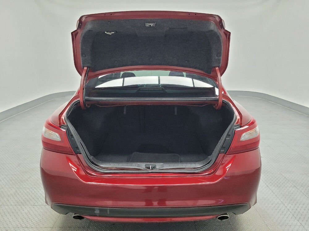 2018 Nissan Altima in Las Vegas, NV 89102 - 18123017 29