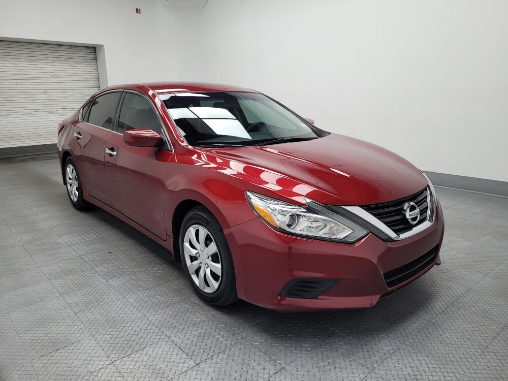 2018 Nissan Altima in Las Vegas, NV 89102 - 18123017 11