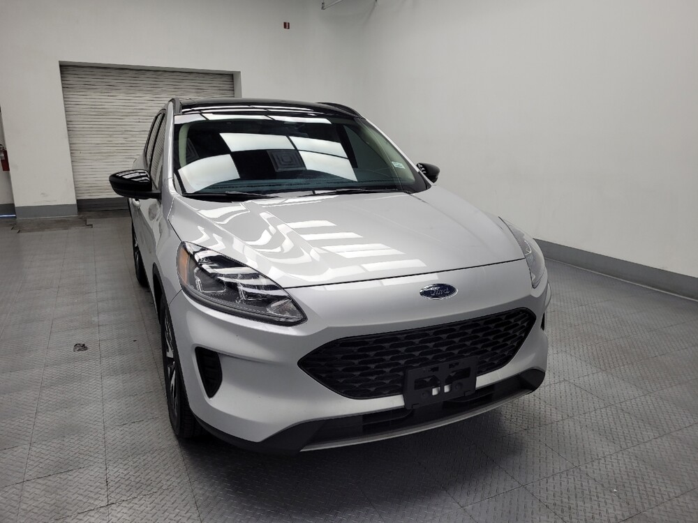 2020 Ford Escape in Las Vegas, NV 89102 - 18123018 13