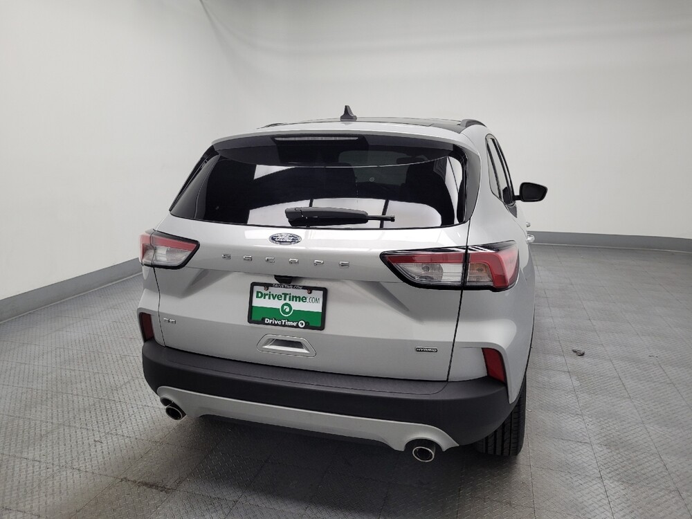 2020 Ford Escape in Las Vegas, NV 89102 - 18123018 7