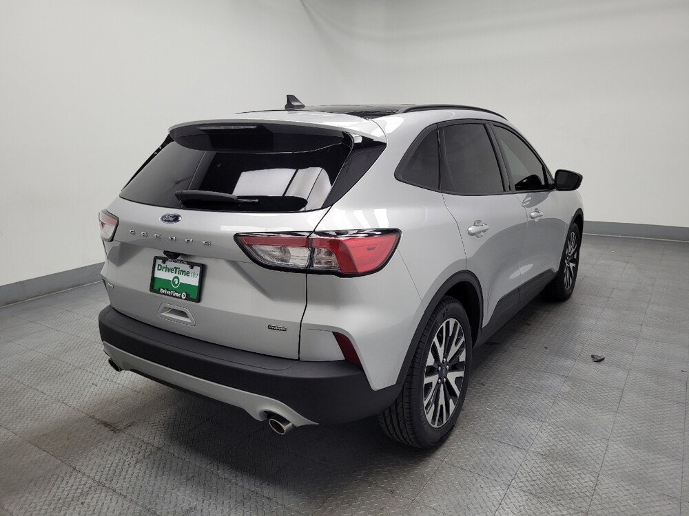 2020 Ford Escape in Las Vegas, NV 89102 - 18123018 9