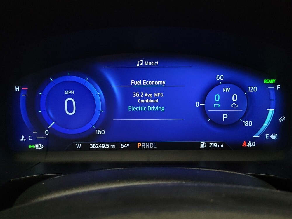 2020 Ford Escape in Las Vegas, NV 89102 - 18123018 23