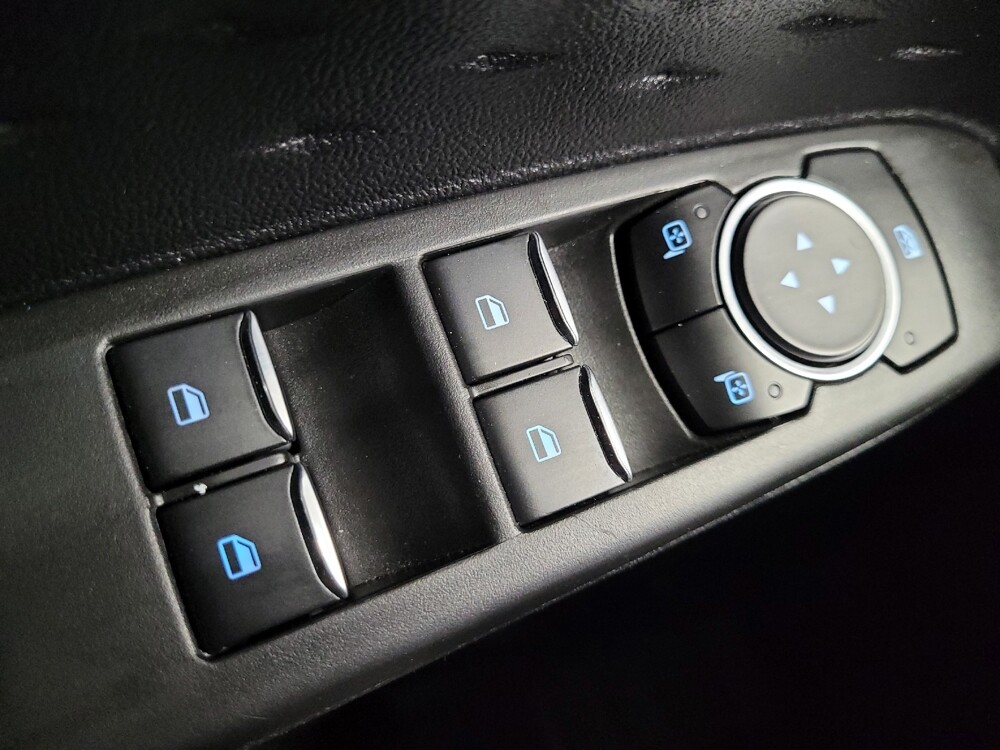 2020 Ford Escape in Las Vegas, NV 89102 - 18123018 27