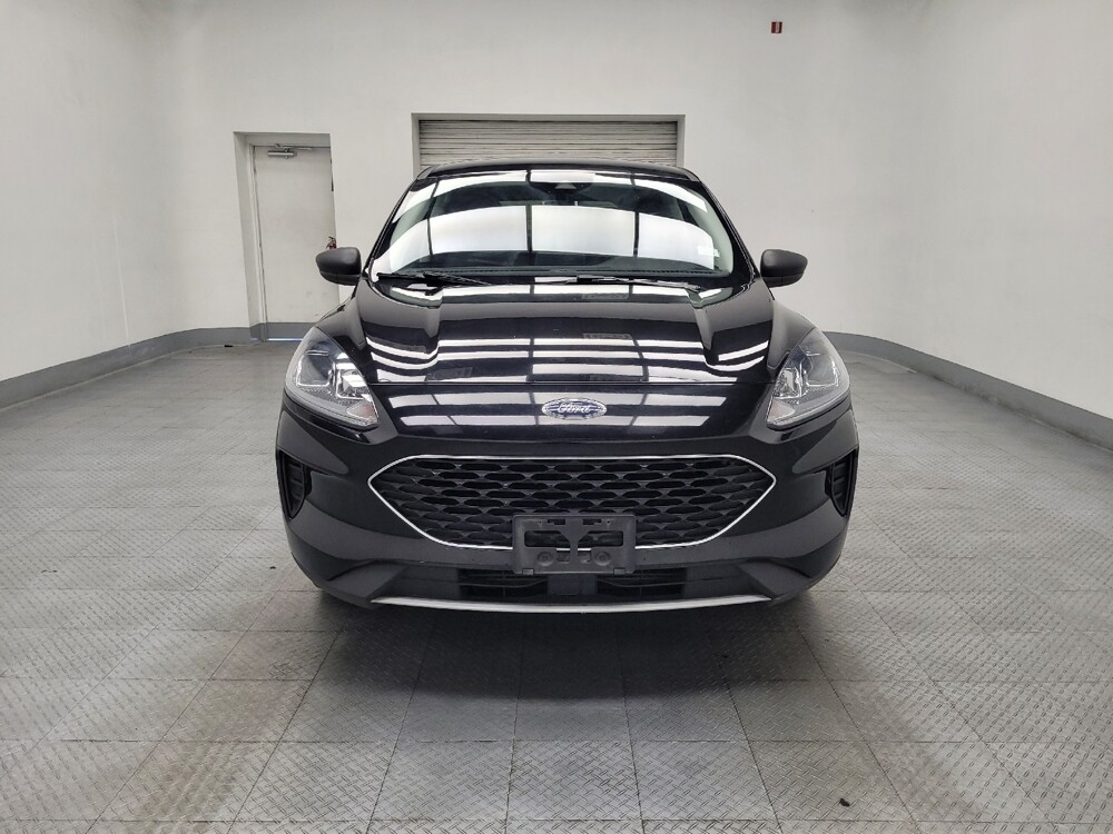 2022 Ford Escape in Las Vegas, NV 89102 - 18123019 14