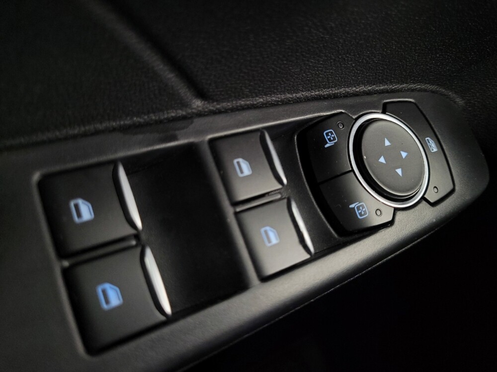 2022 Ford Escape in Las Vegas, NV 89102 - 18123019 27