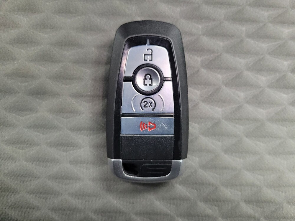 2022 Ford Escape in Las Vegas, NV 89102 - 18123019 32