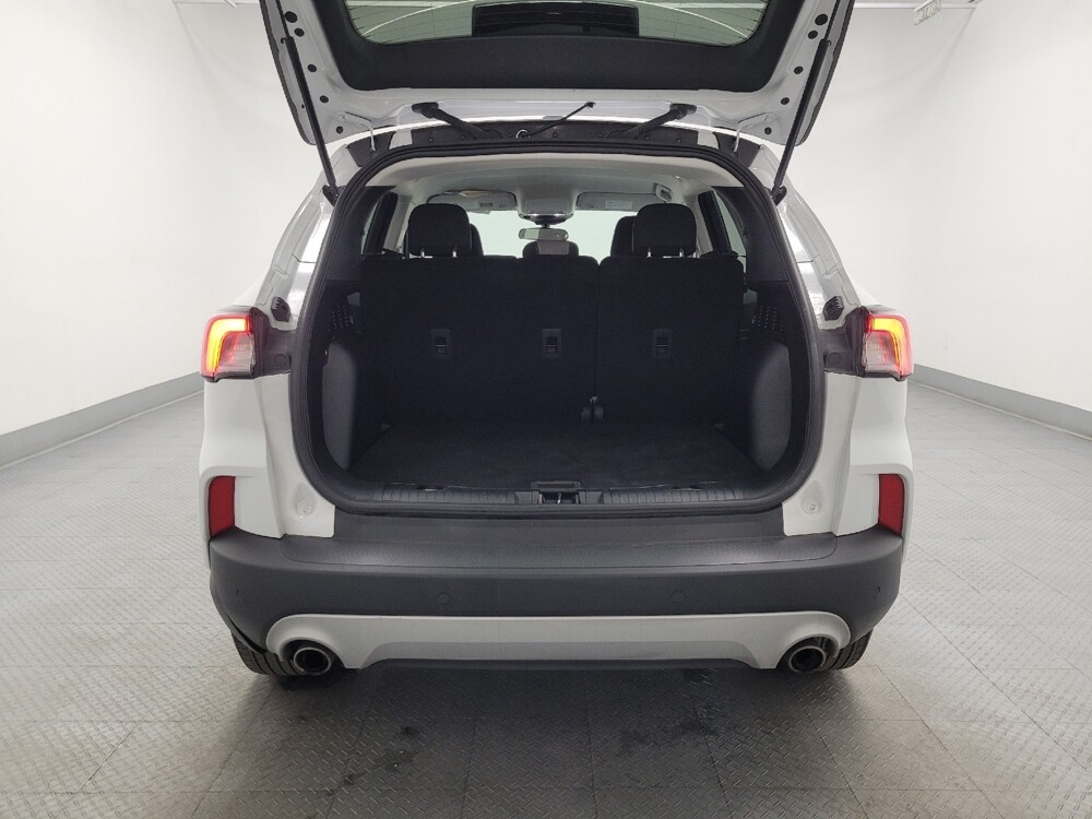 2022 Ford Escape in Las Vegas, NV 89104 - 18123020 29