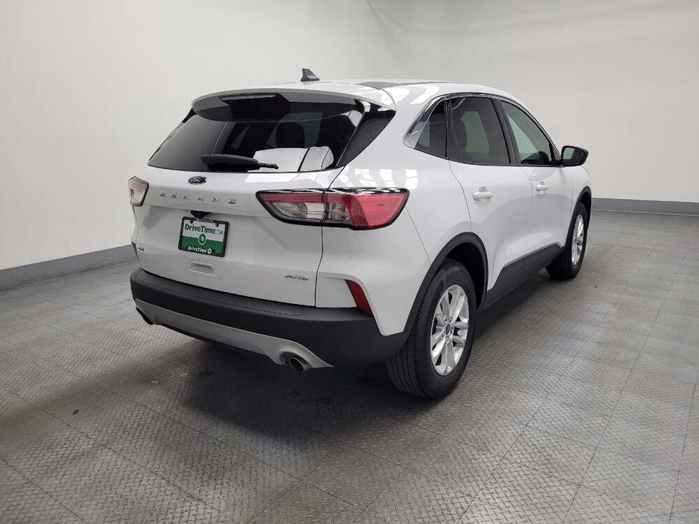 2022 Ford Escape in Las Vegas, NV 89104 - 18123020 9