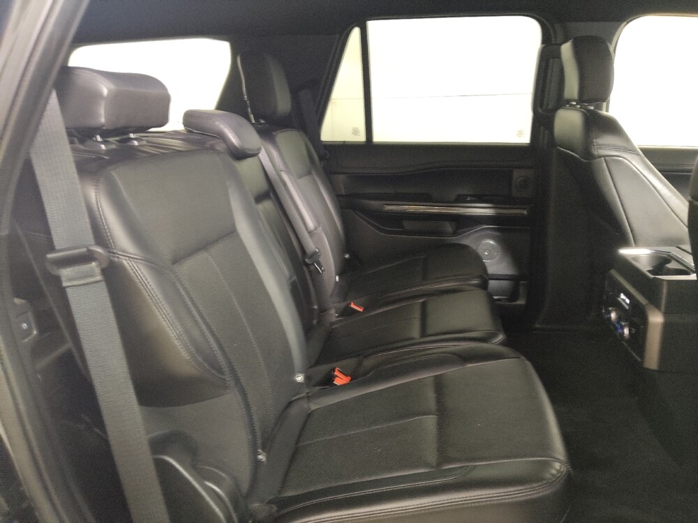 2018 Ford Expedition in Midlothian, IL 60445 - 18123026 19
