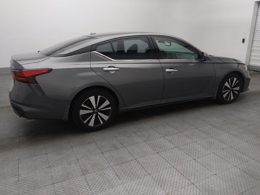2020 Nissan Altima in Gainesville, FL 32609 - 18123027 10