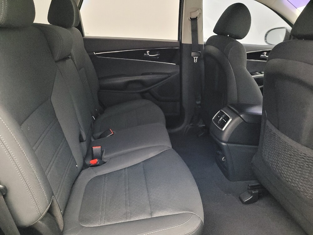 2020 Kia Sorento in Savannah, GA 31419 - 18123031 19