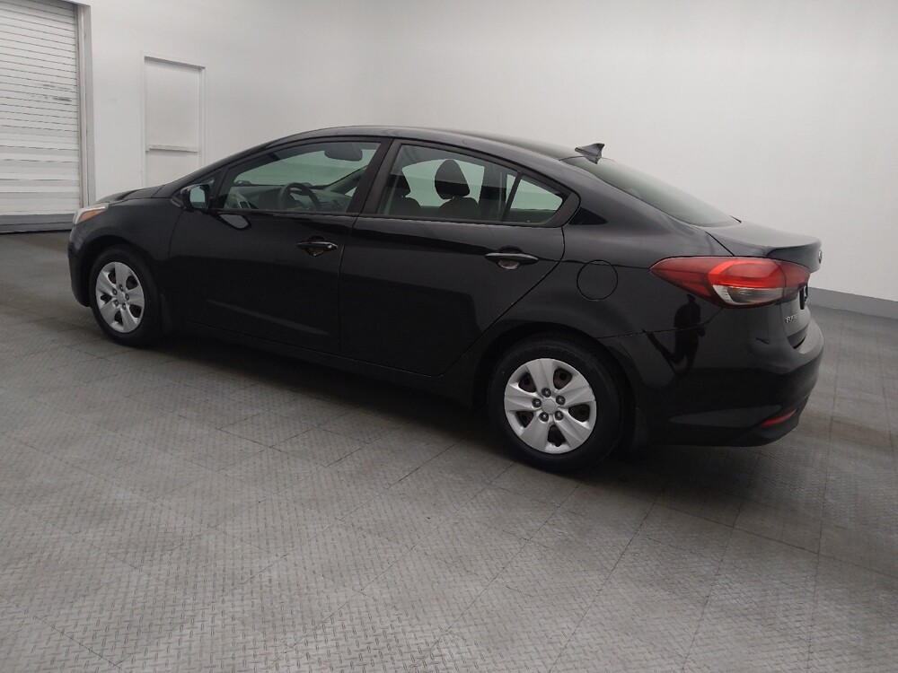 2017 Kia Forte in Salem, VA 24153 - 18123033 3