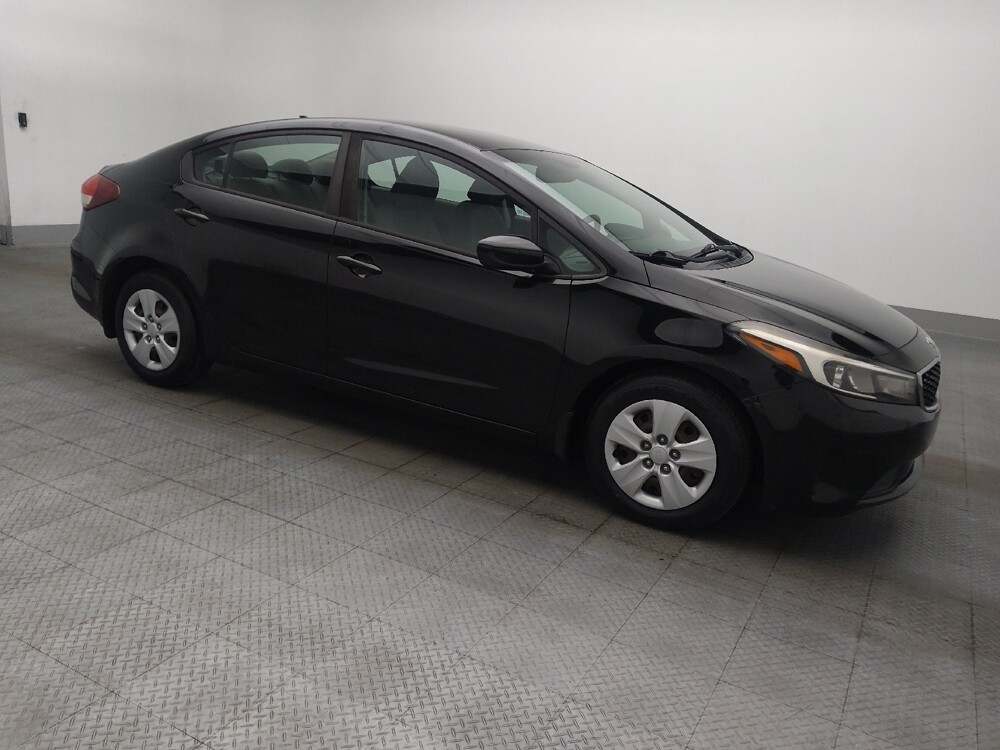2017 Kia Forte in Salem, VA 24153 - 18123033 11