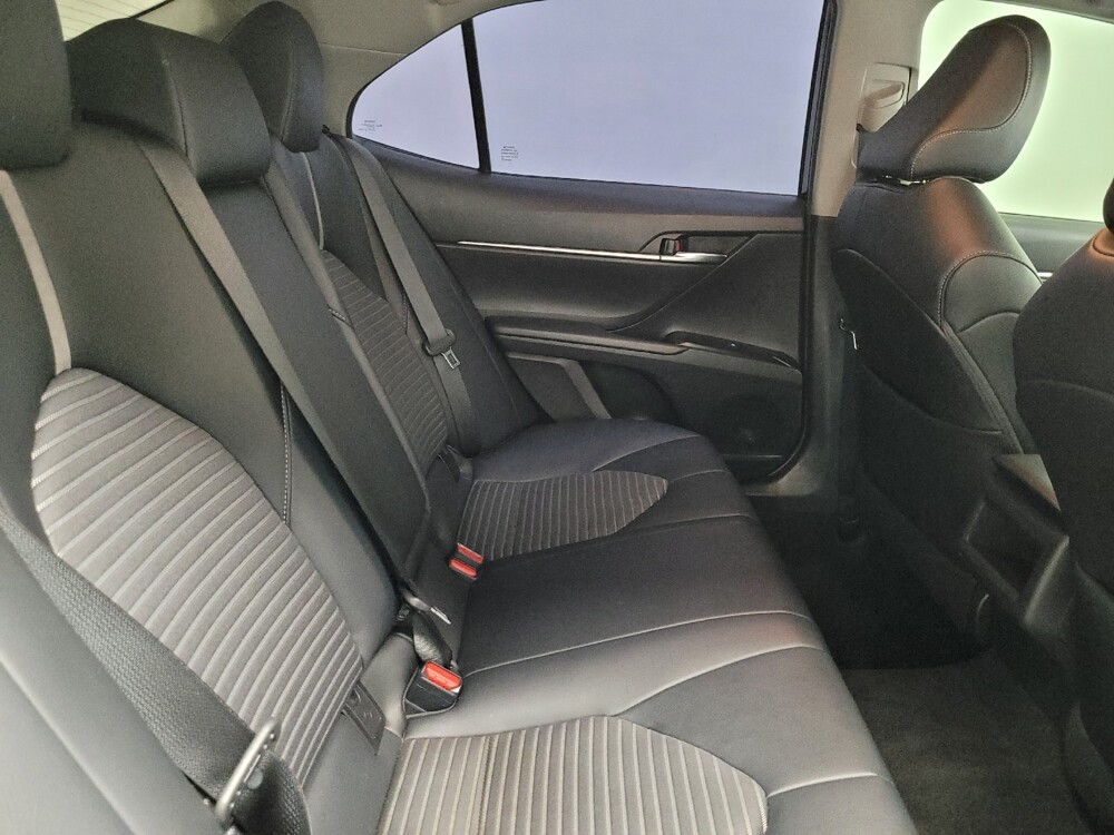 2020 Toyota Camry in Las Vegas, NV 89104 - 18123035 19