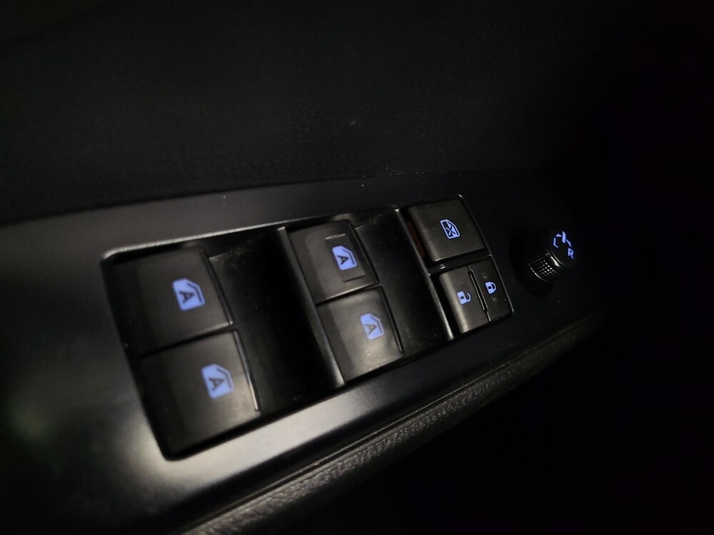 2020 Toyota Camry in Las Vegas, NV 89104 - 18123035 27