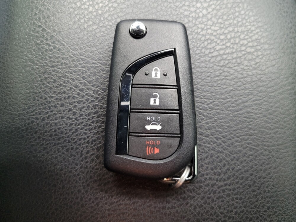 2020 Toyota Camry in Las Vegas, NV 89104 - 18123035 32