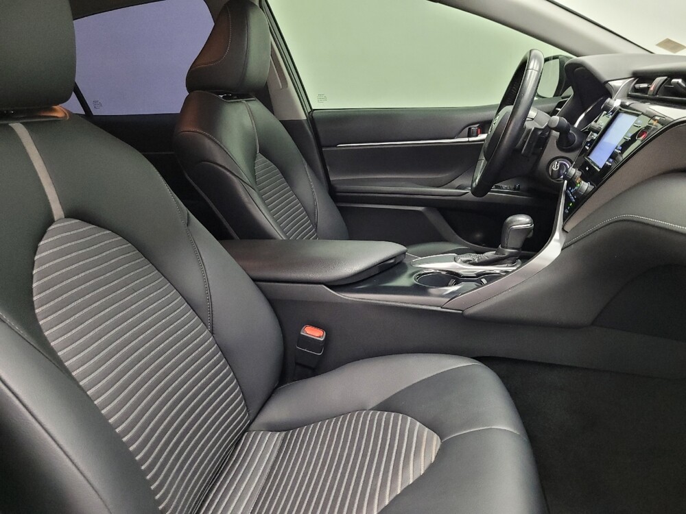 2020 Toyota Camry in Las Vegas, NV 89104 - 18123035 21