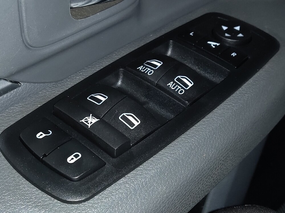 2014 RAM 1500 in Jacksonville, FL 32225 - 18123038 27